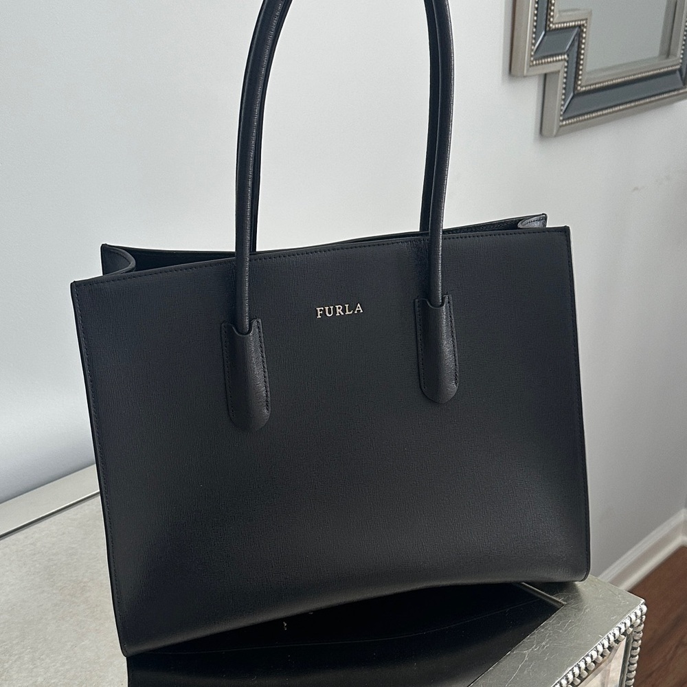 Furla Elegant Black Tote